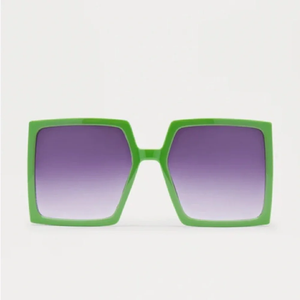 Sunny Gal Oversized Sunglasses NEW 🏷️